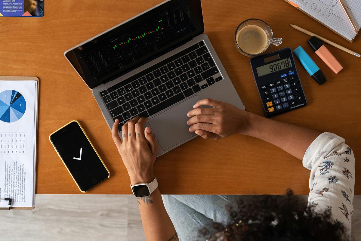 Your personal brand, effortlessly maintained.